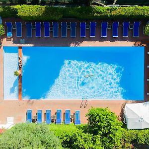 Central Wellness Hotel